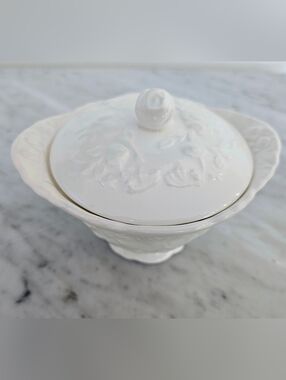 Steubenville Rose Point White Sugar Bowl w Lid Vintage Ironstone